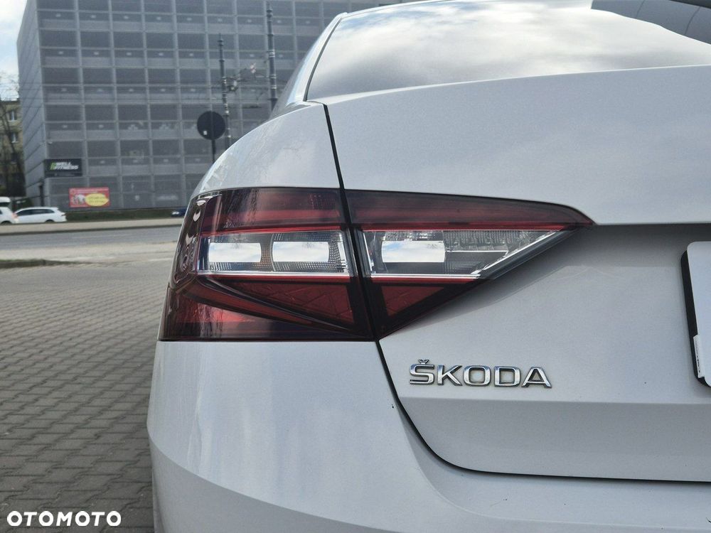 Skoda Superb 1.4 TSI ACT Ambition DSG - 17