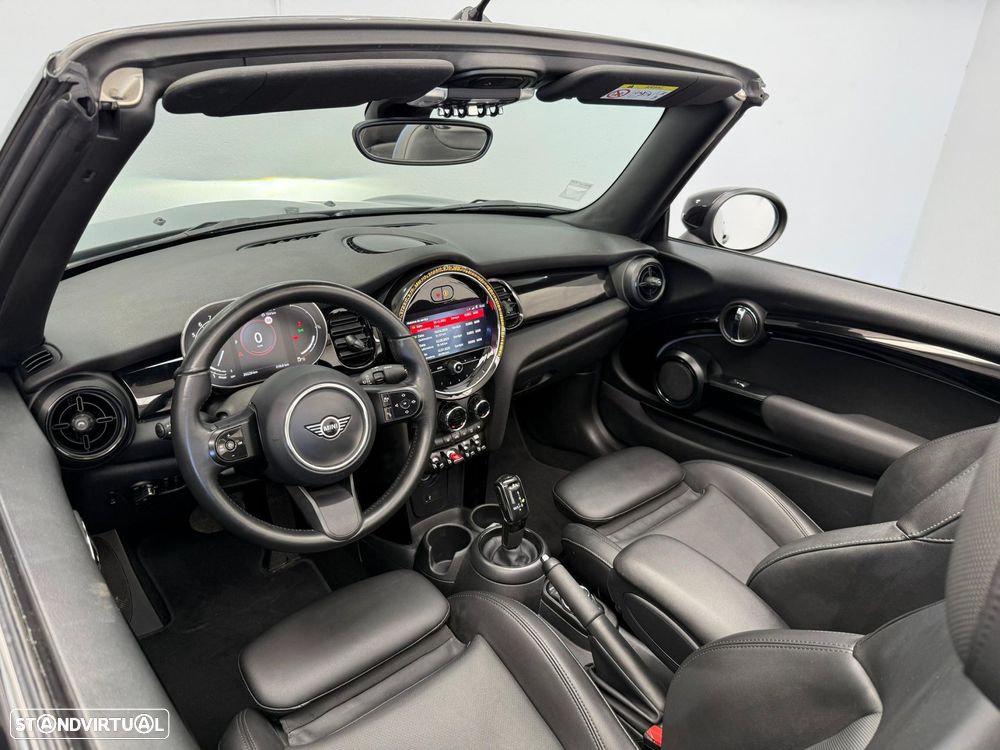 MINI Cabrio Cooper Premium Plus Essential Auto - 7