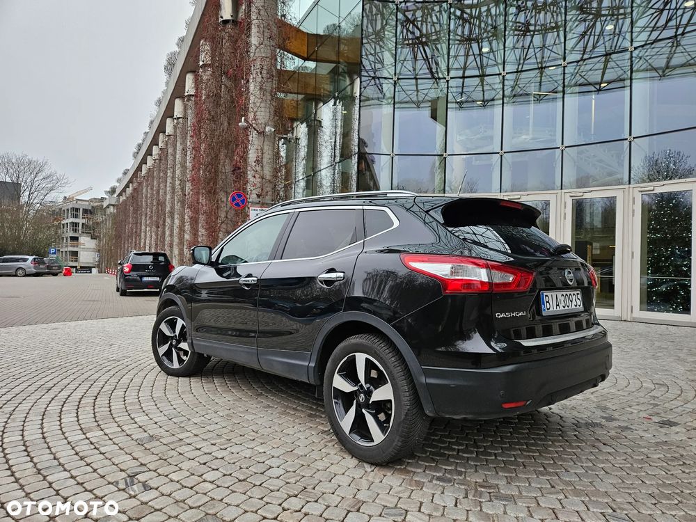 Nissan Qashqai 1.2 DIG-T N-Connecta EU6 - 4