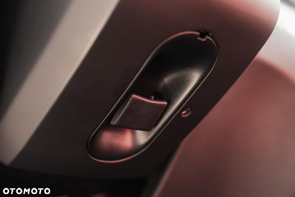 Porsche Macan Standard - 25