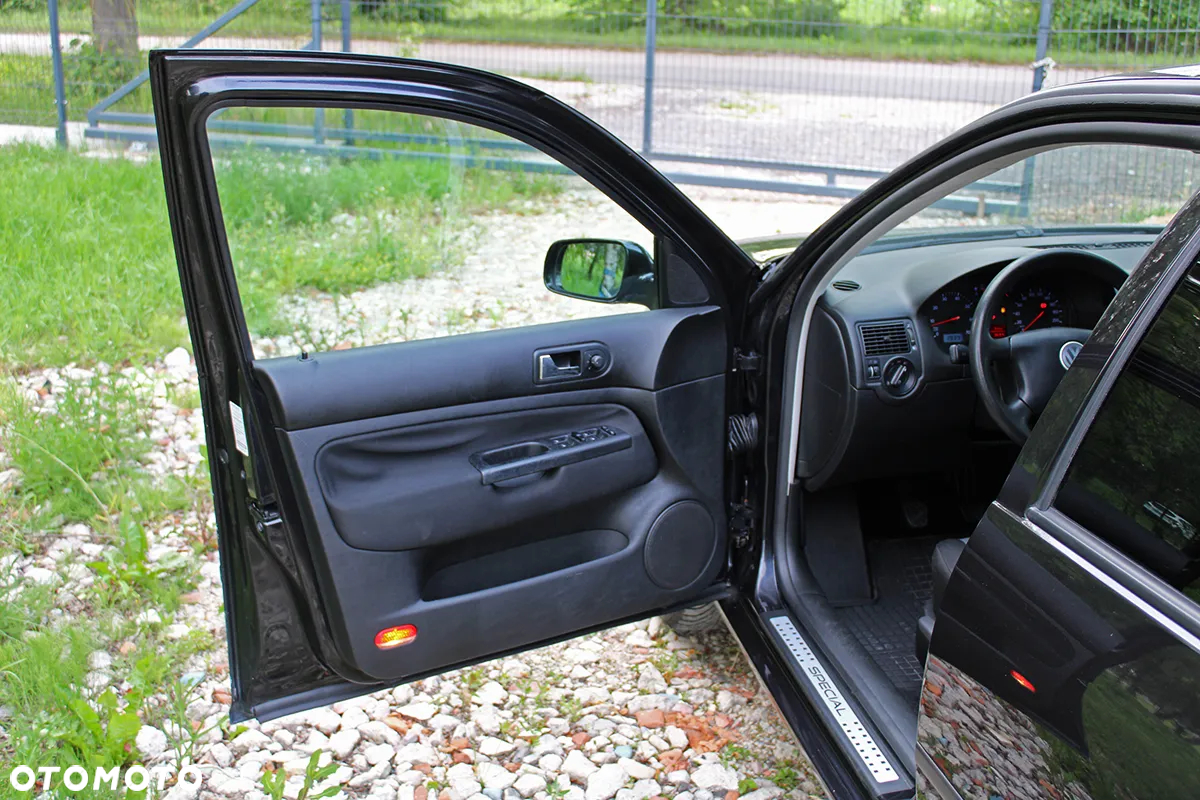 Volkswagen Golf - 20