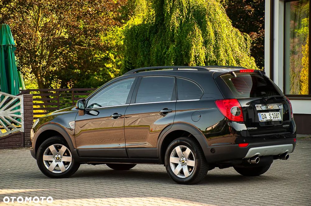 Chevrolet Captiva 2.4 2WD 7 Sitzer LS Family Edition - 23