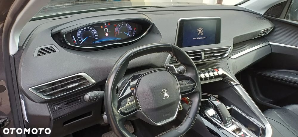 Peugeot 5008 1.2 PureTech Allure S&S EAT6 - 5
