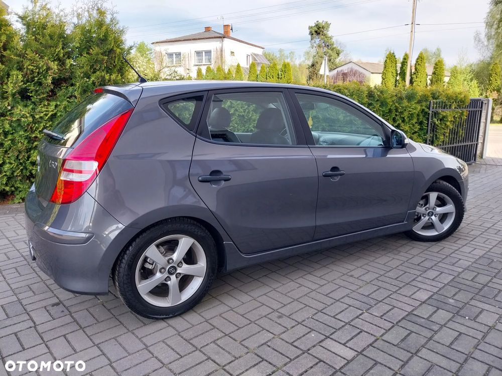 Hyundai i30 1.4 Edition Plus - 4