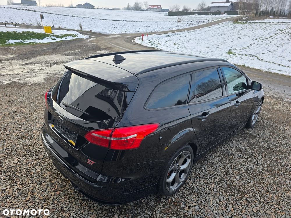 Ford Focus 2.0 EcoBoost ST mit Leder-Exclusiv-Paket - 10