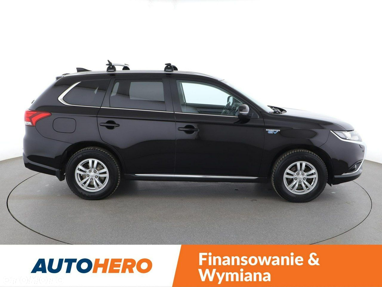 Mitsubishi Outlander - 9