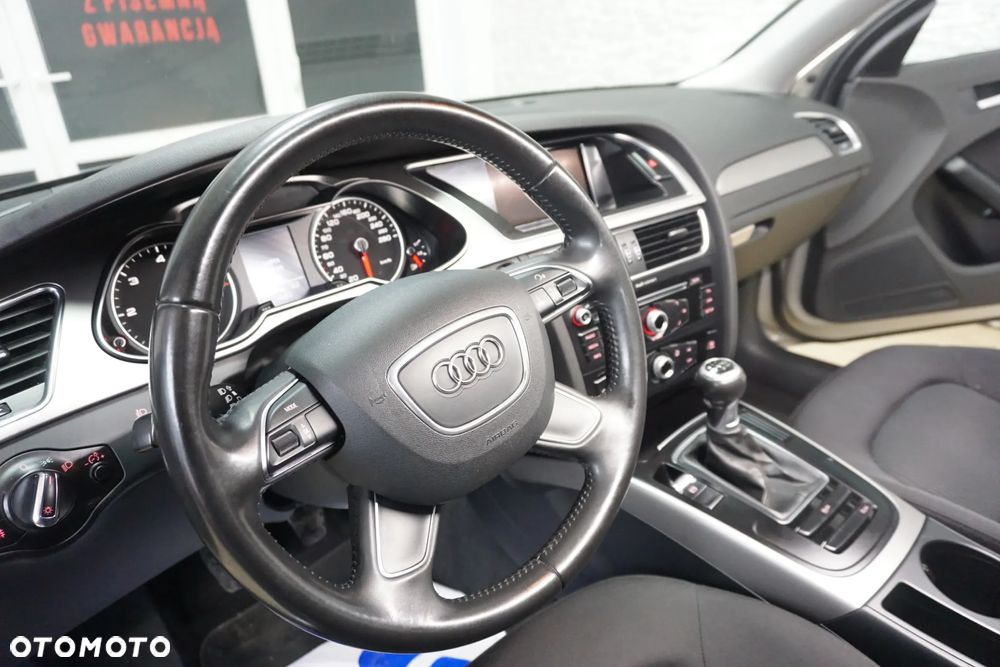 Audi A4 Avant 2.0 TDI DPF Ambiente - 17