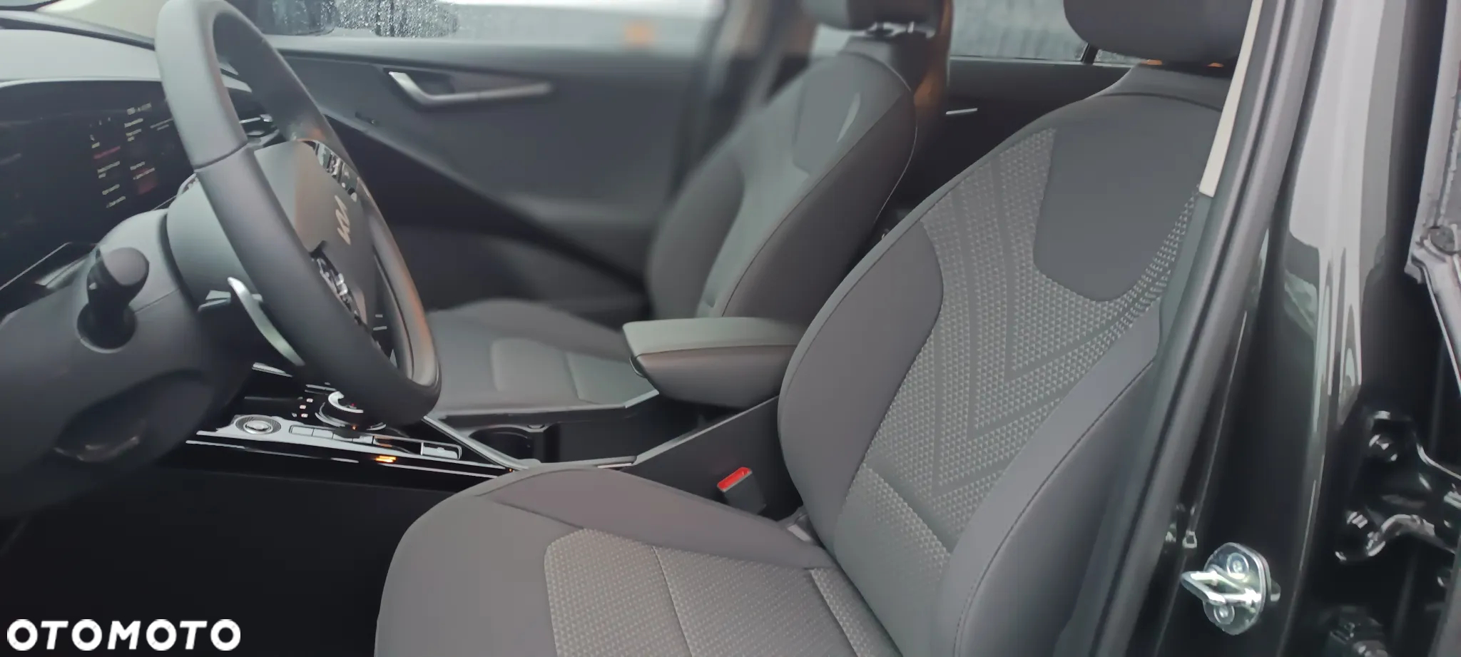 Kia Niro e-Niro 64kWh M - 11
