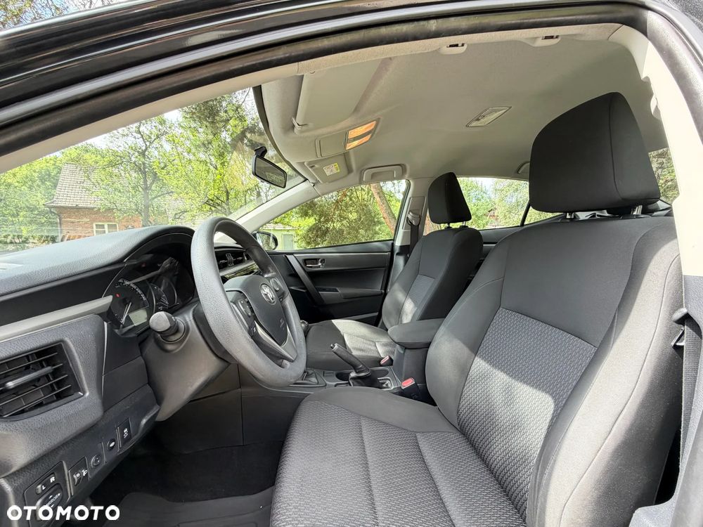 Toyota Corolla 1.6 Comfort - 16