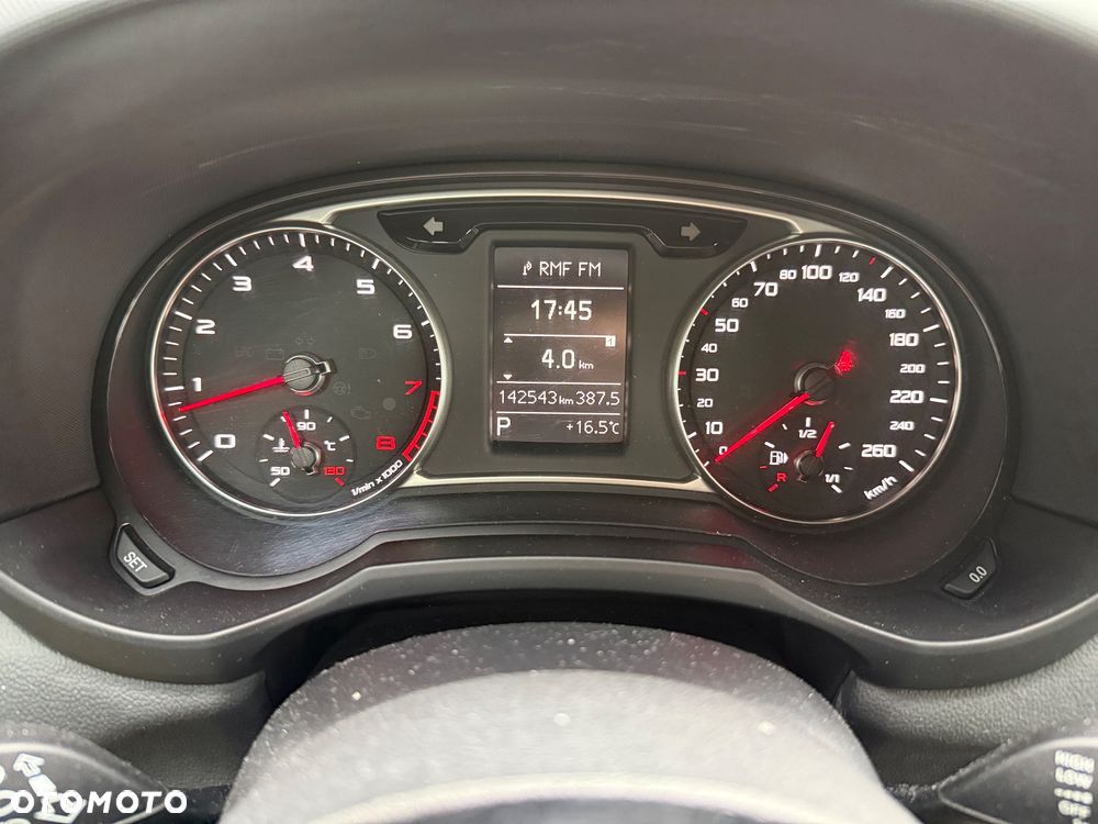 Audi A1 Sportback 1.4 TFSI S tronic S line edition m S line Sportpaket - 31
