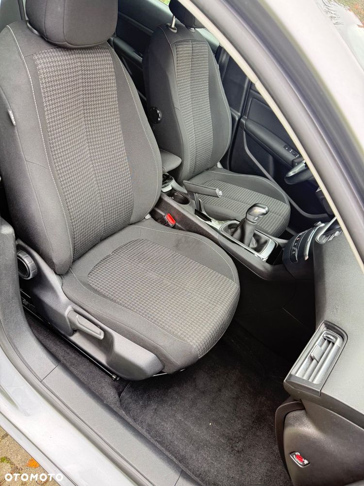 Peugeot 308 2017 photo 5