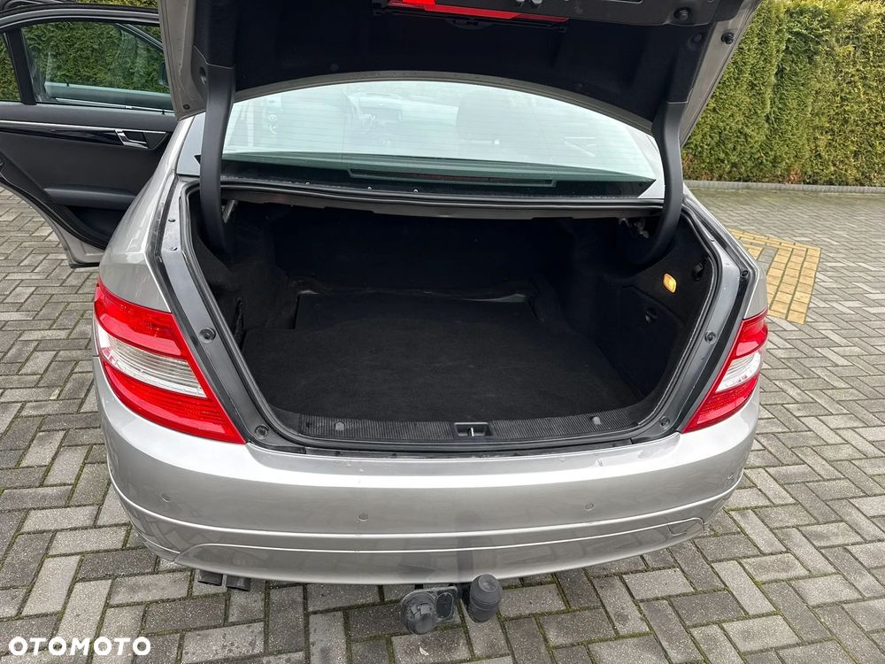 Mercedes-Benz Klasa C 180 Kompressor - 20