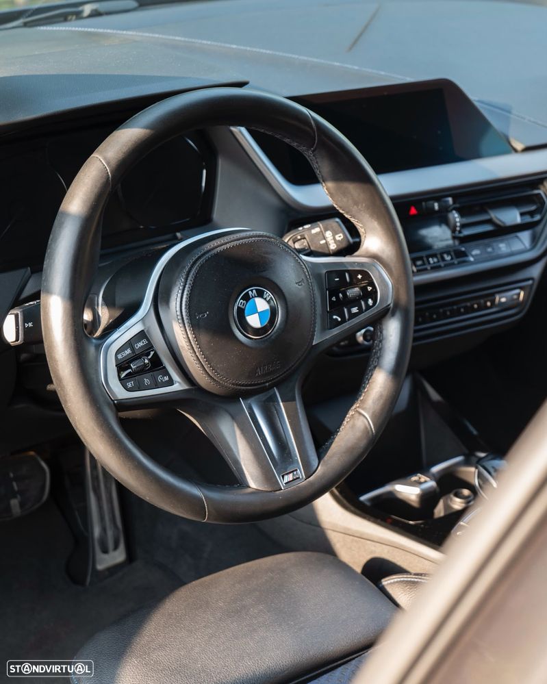 BMW 118 i Pack M Auto - 8