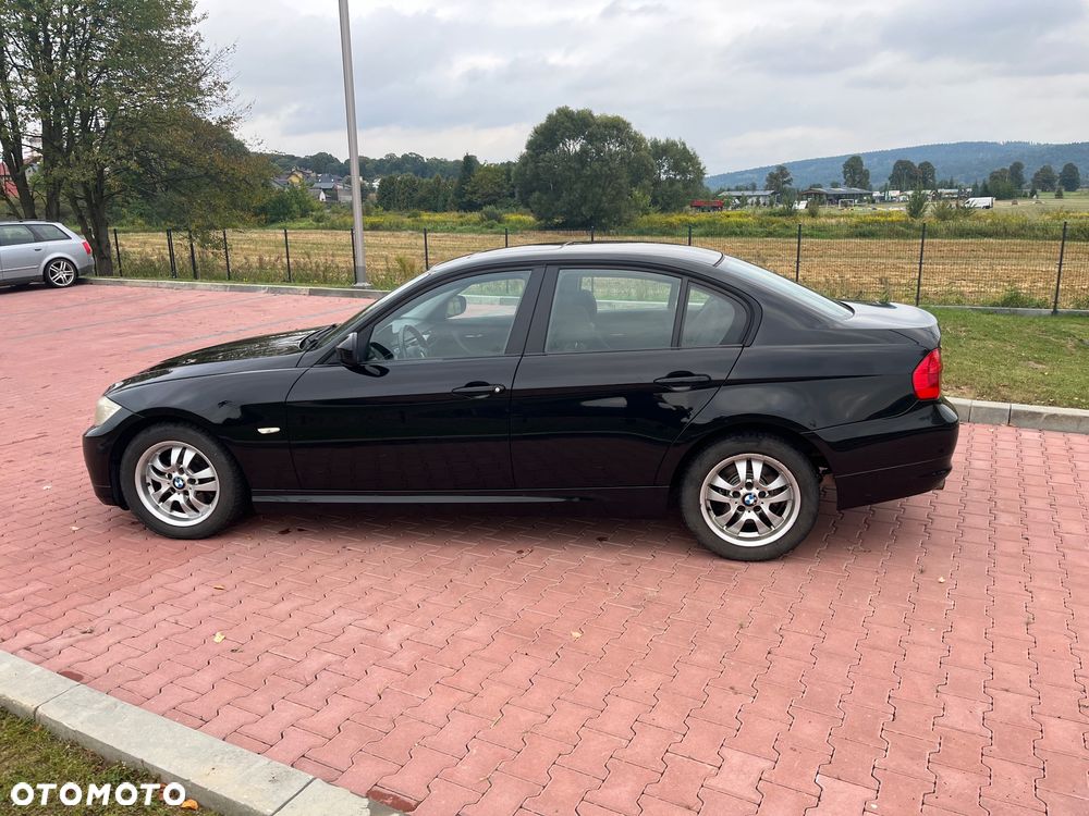 BMW Seria 3 318i - 7