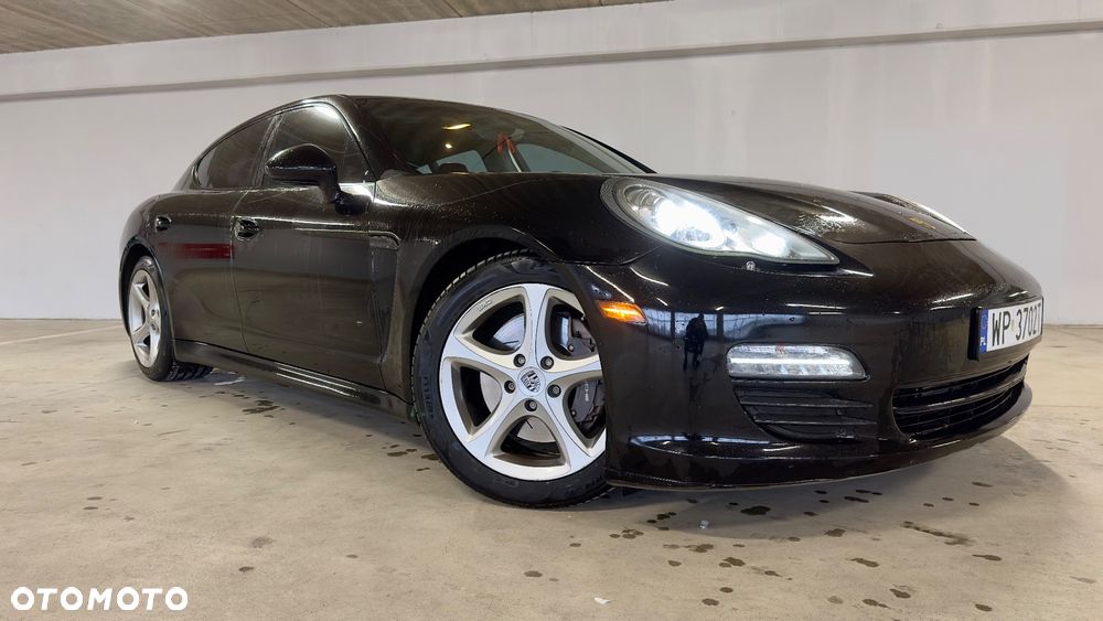 Porsche Panamera PDK Platinum Edition - 2