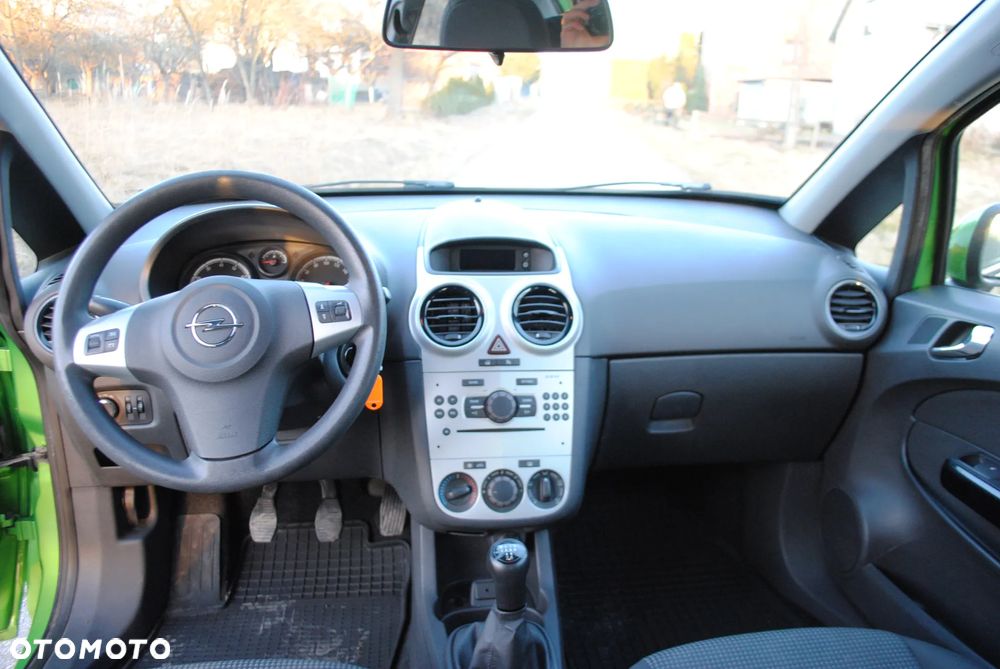 Opel Corsa 1.2 16V Color Edition - 9