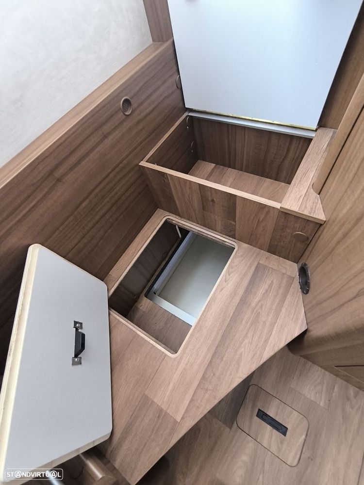 Hymer Classe B 698 Experience (AL-KO) - 24