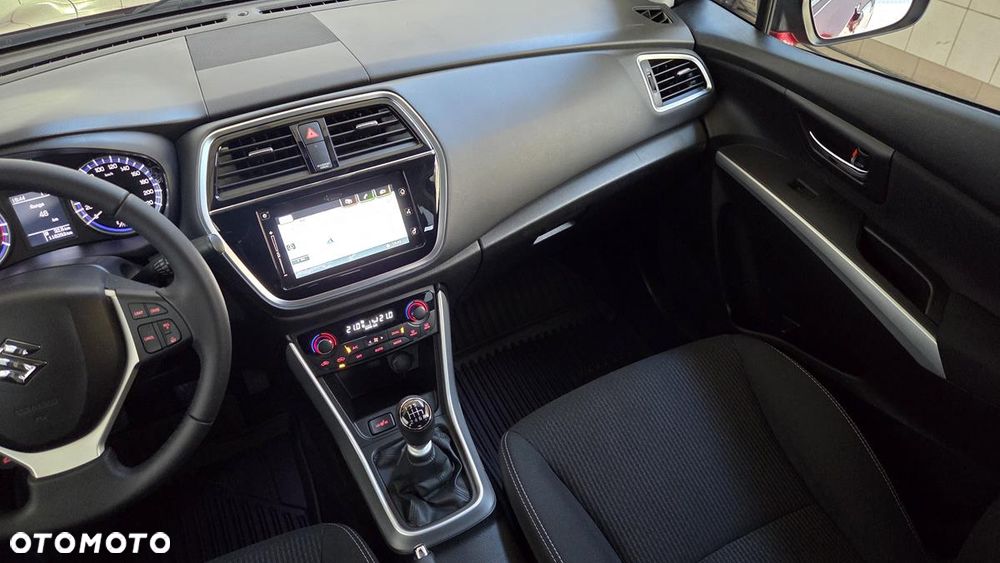 Suzuki SX4 S-Cross 1.4 T Premium - 12