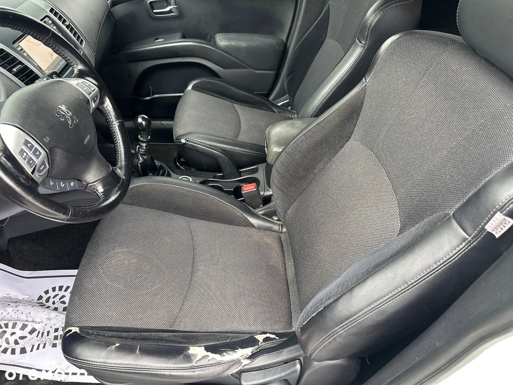 Peugeot 4007 2.2HDi Premium - 19