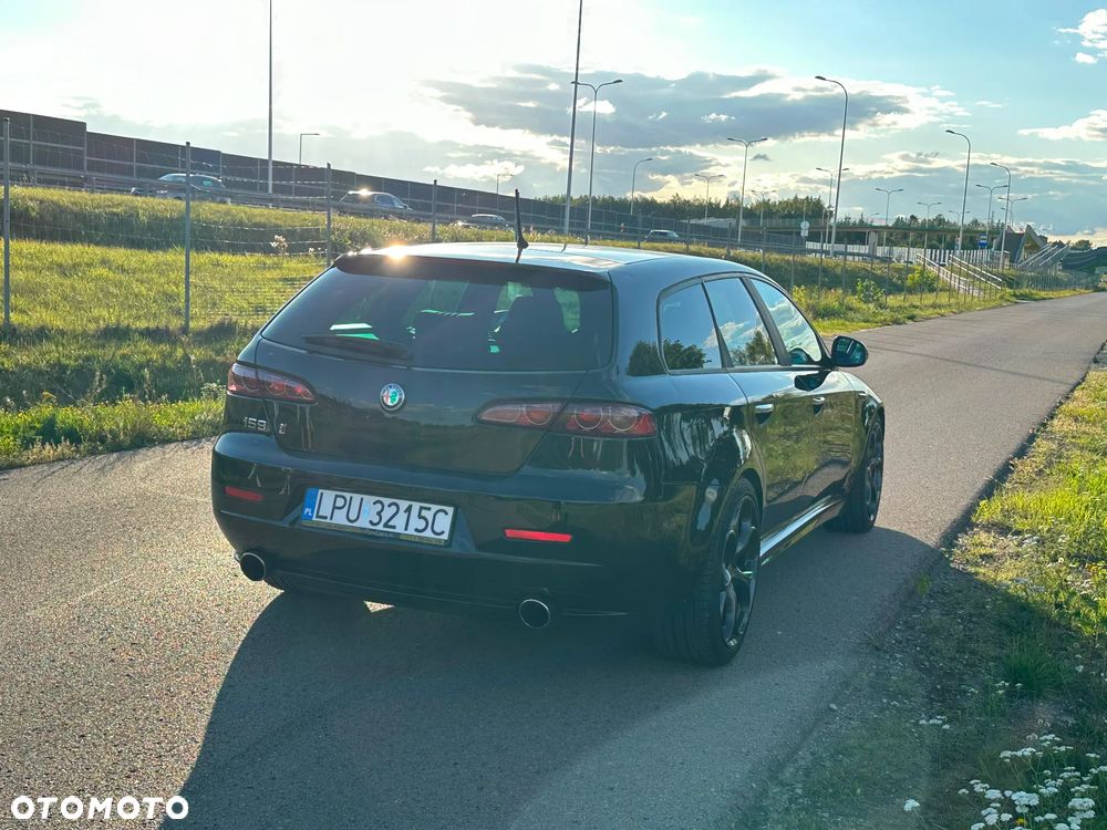 Alfa Romeo 159 2009 photo 5