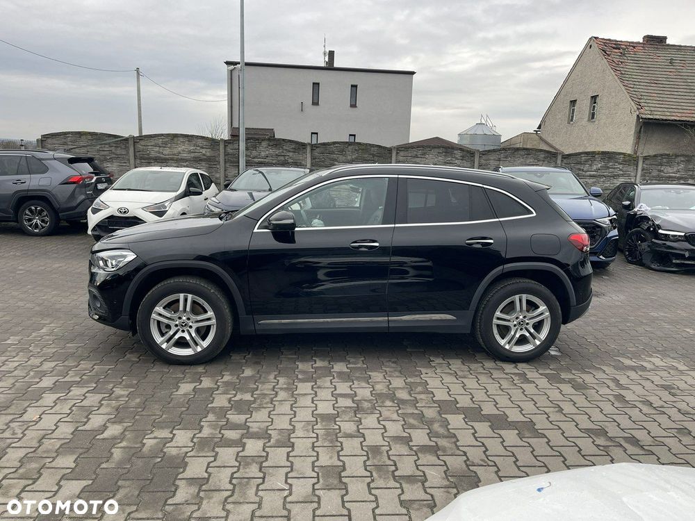 Mercedes-Benz GLA 250 4Matic 8G-DCT Style - 2
