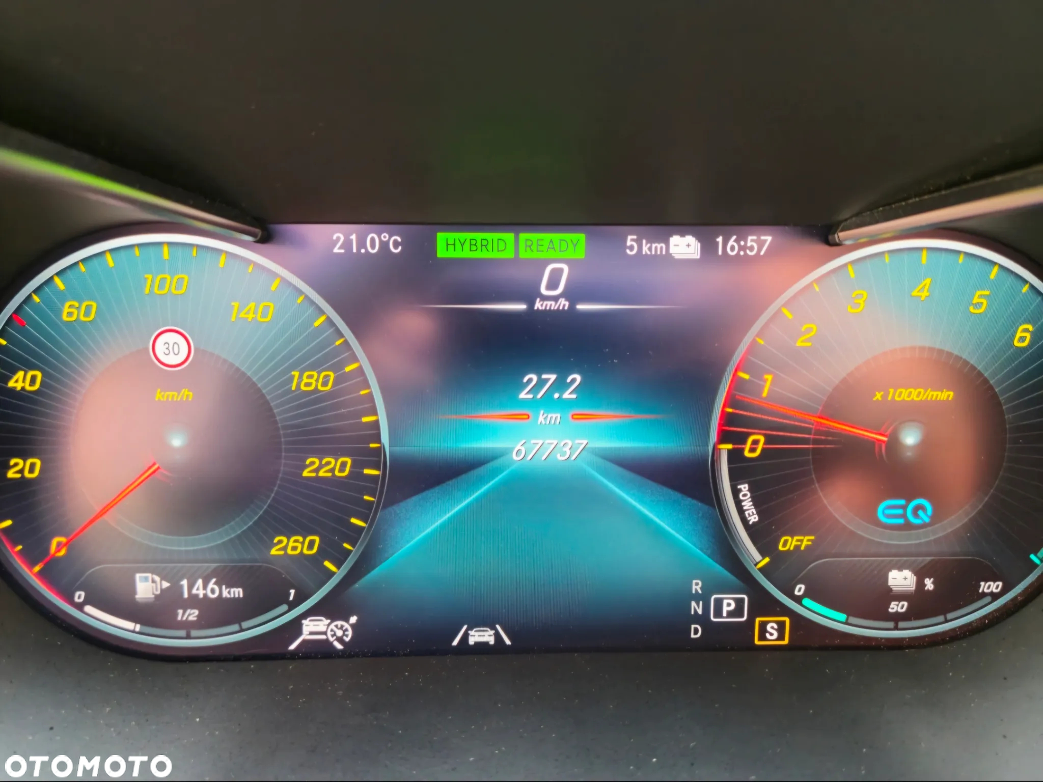 Mercedes-Benz Klasa C 300 e T 9G-TRONIC AMG Line - 13