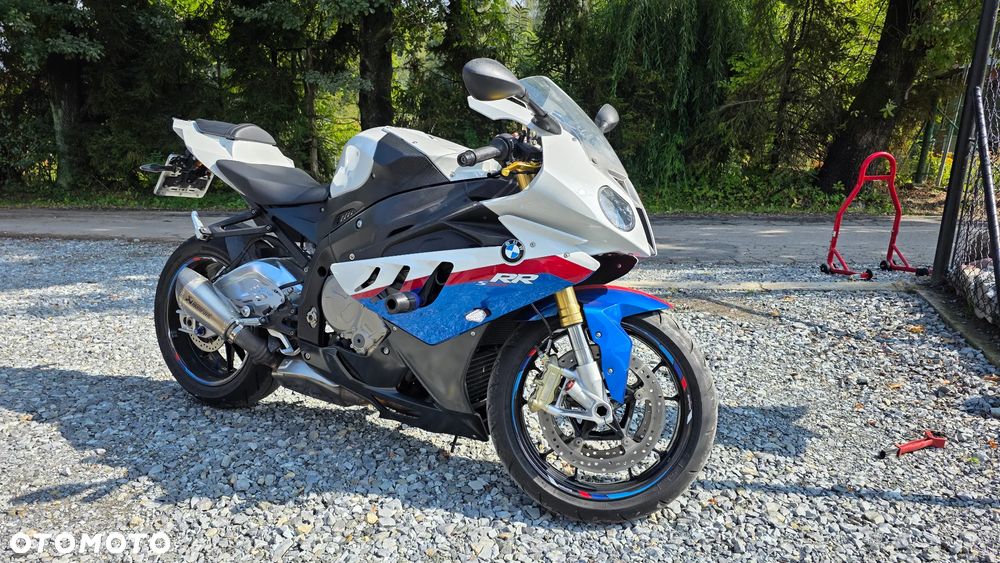 BMW S - 1