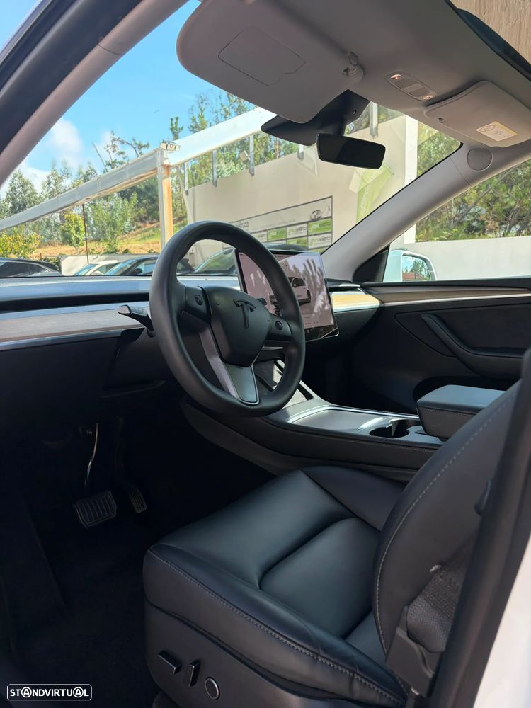Tesla Model Y Standard - 18