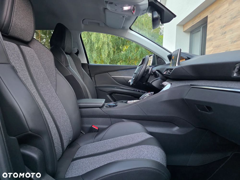 Peugeot 3008 1.5 BlueHDi Allure Pack S&S EAT8 - 27