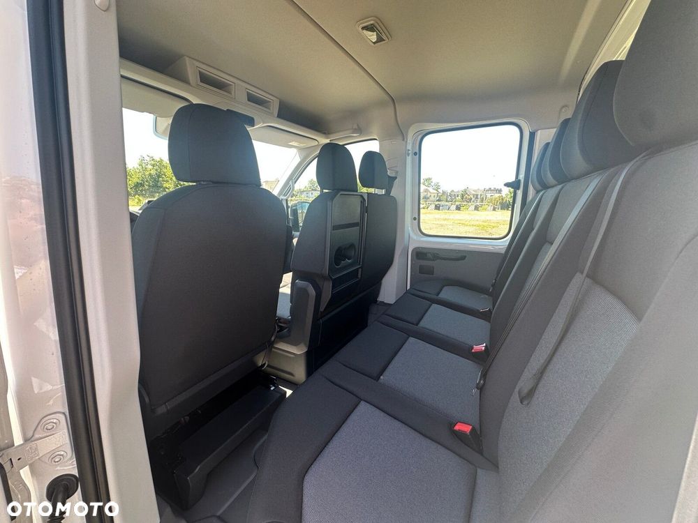 Volkswagen Crafter Skrzyniowy z podwójną kabiną - 23