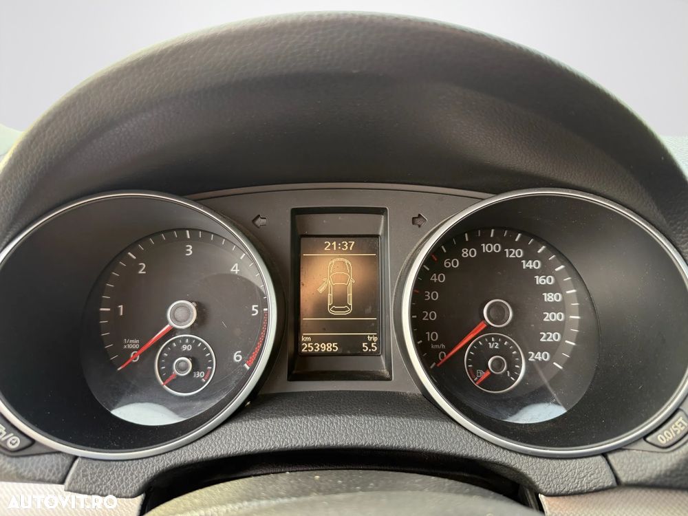 Volkswagen Golf Variant 2.0 TDI DPF MATCH - 14