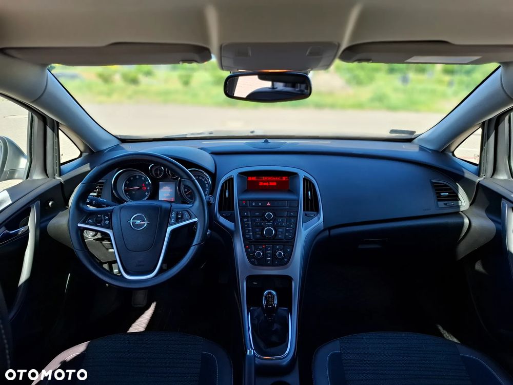 Opel Astra 1.4 T Executive EU6 - 7