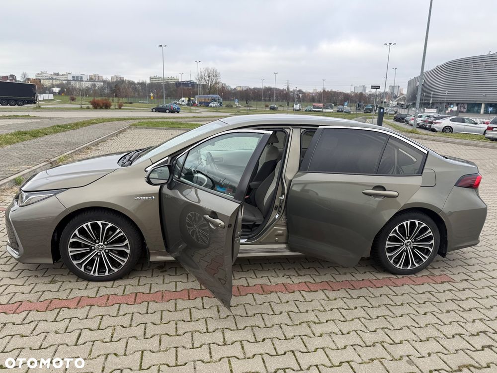 Toyota Corolla - 12