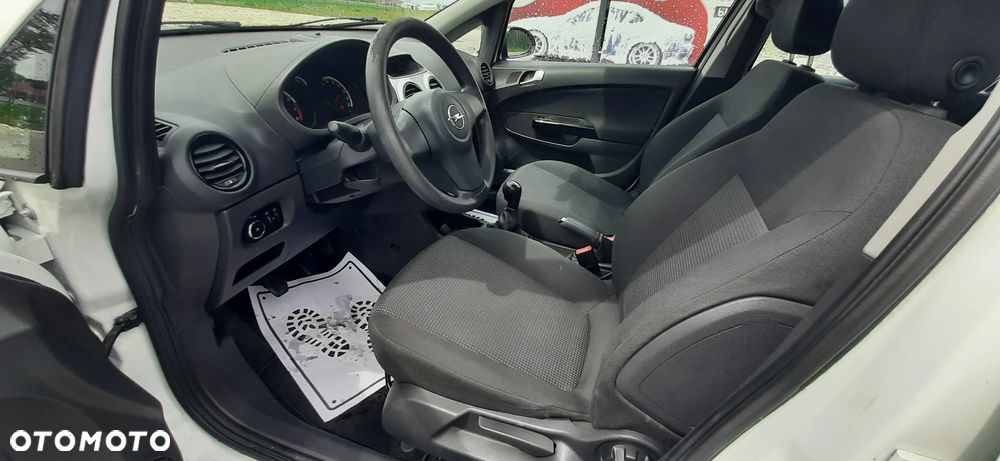 Opel Corsa - 26