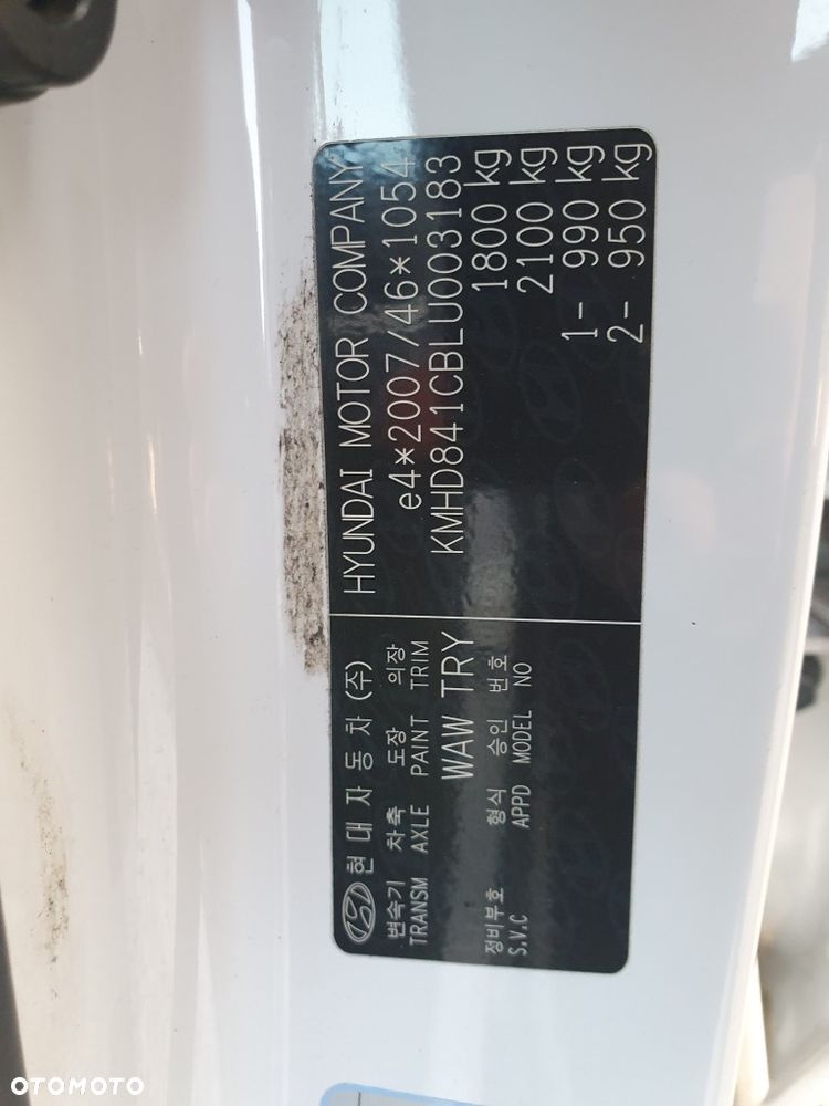 Hyundai Elantra 1.6 Comfort Premiere - 17