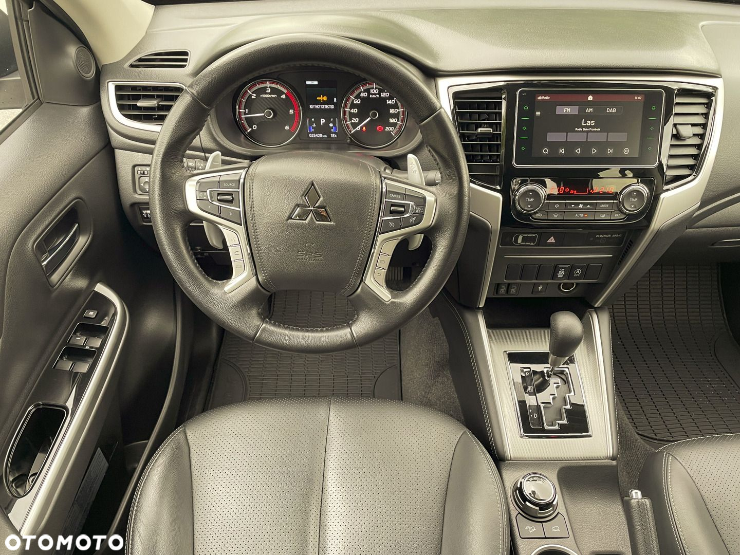 Mitsubishi L200 2.2 d DC Power Instyle Plus - 15