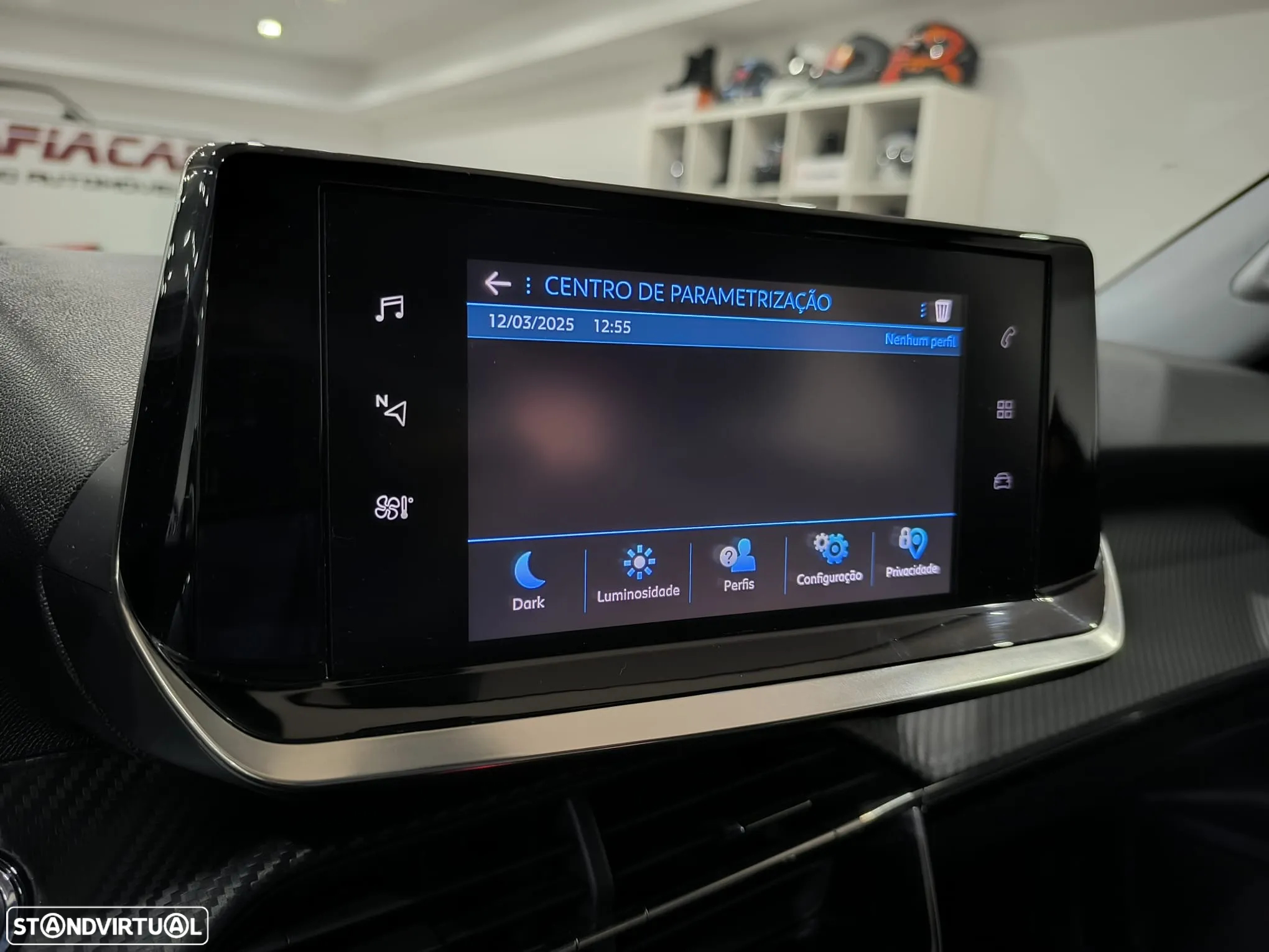 Peugeot 2008 1.2 PureTech Allure - 52