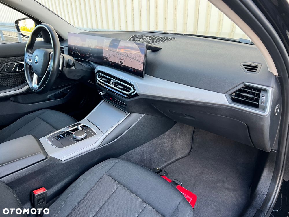 BMW Seria 3 318i Advantage - 21