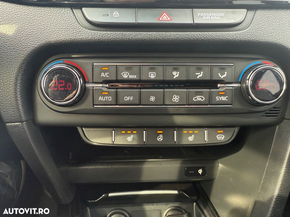 Kia Pro Ceed 1.4 T-GDI DCT7 OPF GT LINE - 27