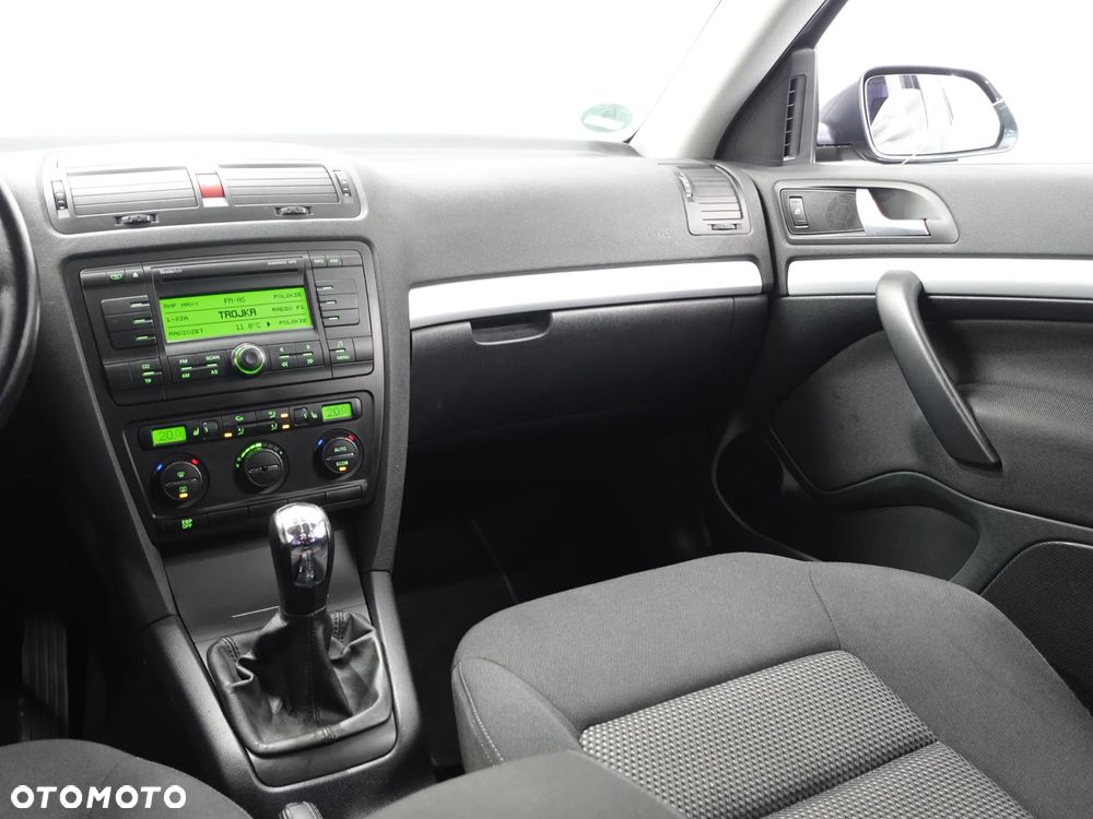 Skoda Octavia 1.8 TSI SPORT EDITION - 32