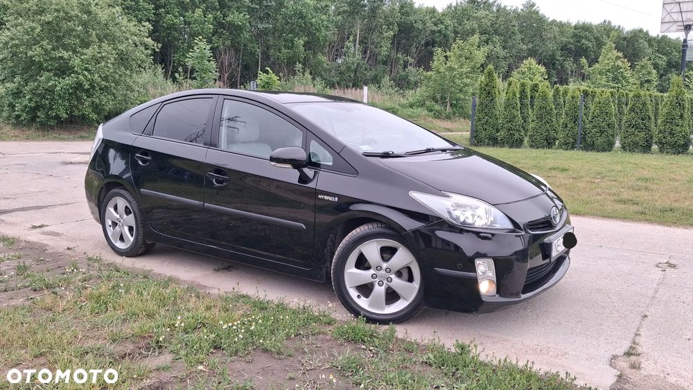 Toyota Prius - 3