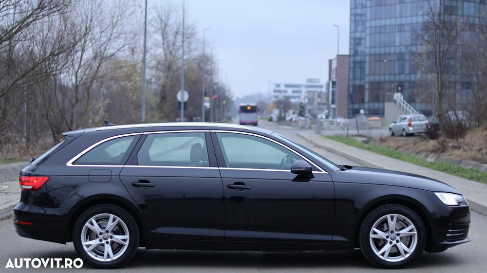 Audi A4 Avant 2.0 TDI S tronic Sport - 31