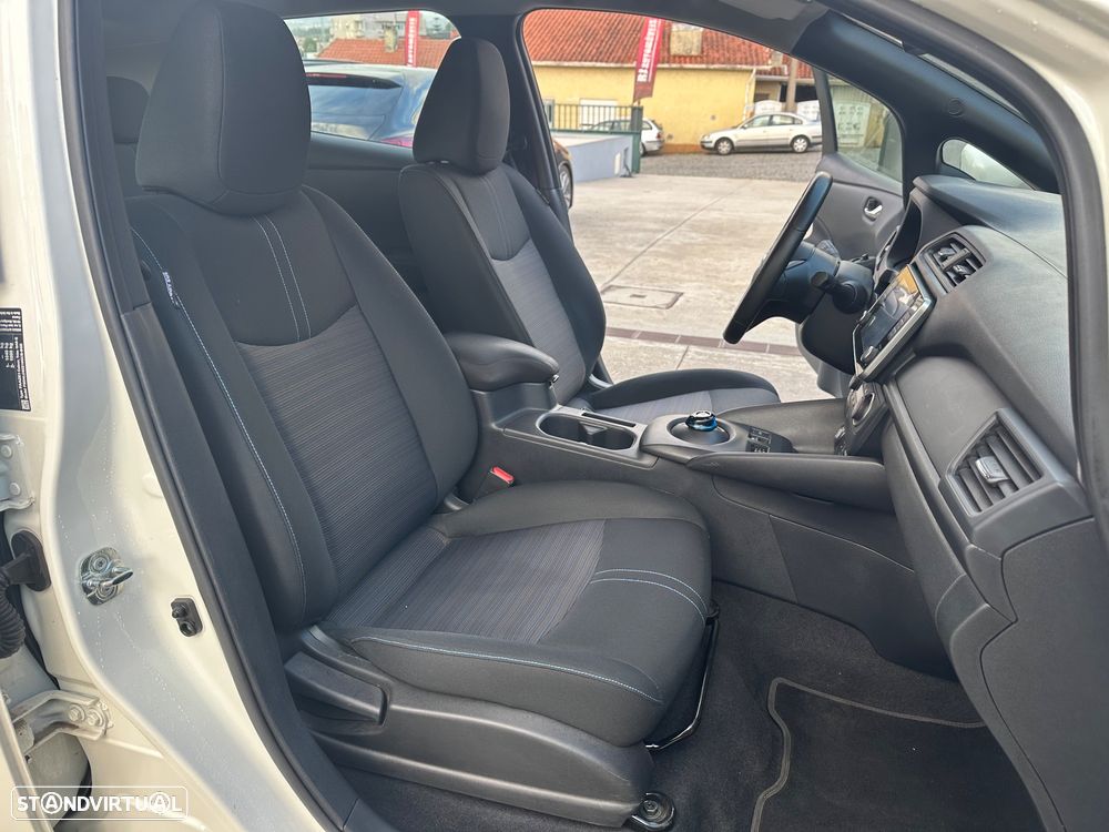 Nissan Leaf 39 kWh Acenta - 22
