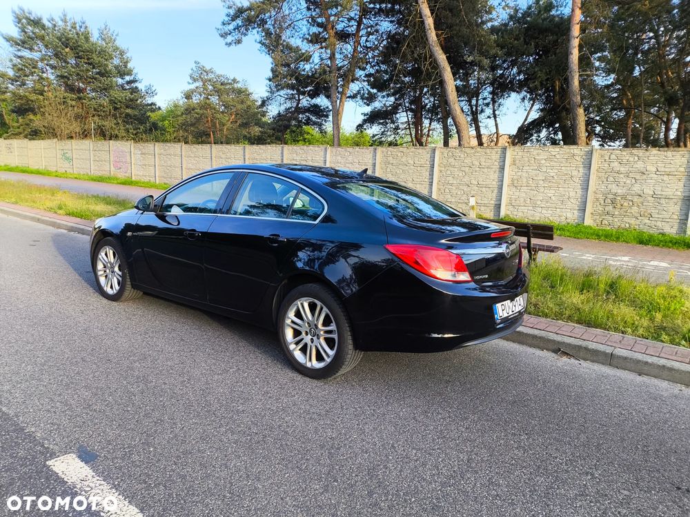 Opel Insignia - 1