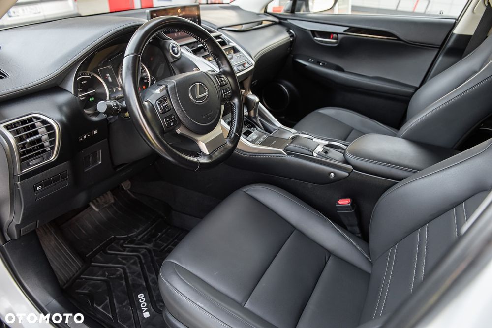 Lexus NX 300h Executive-Line - 15