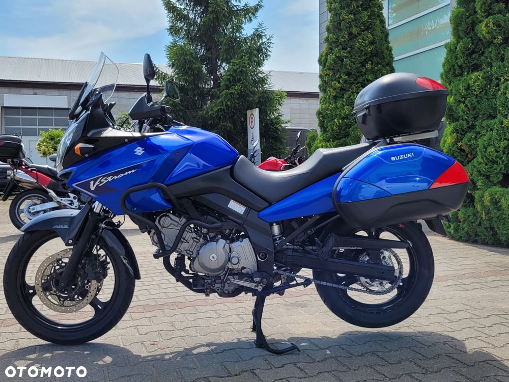 Suzuki V-STROM - 4