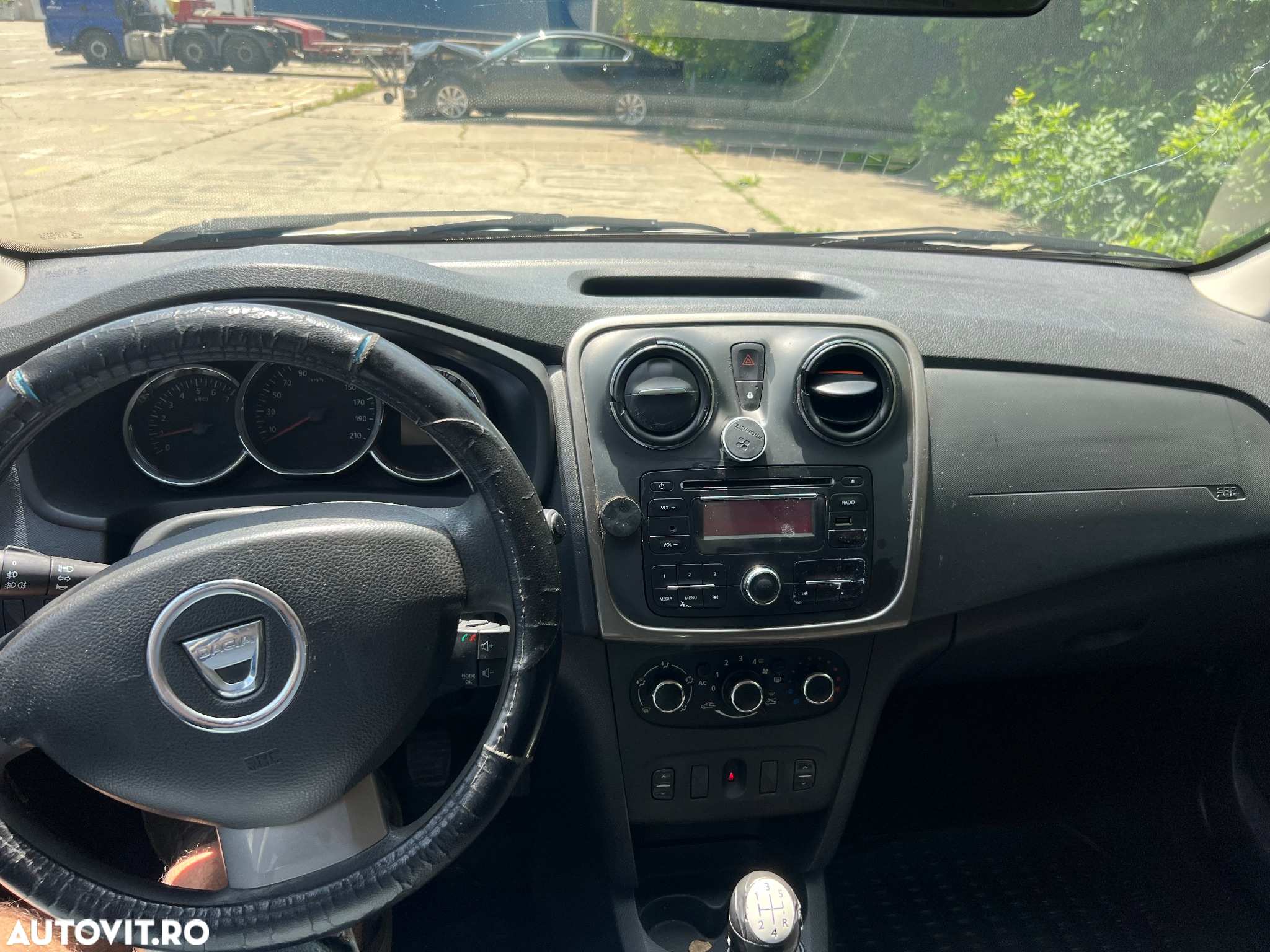 Dacia Logan - 16