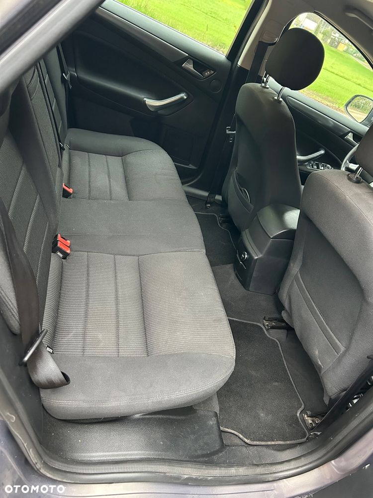 Ford Mondeo 2.0 TDCi Titanium - 11