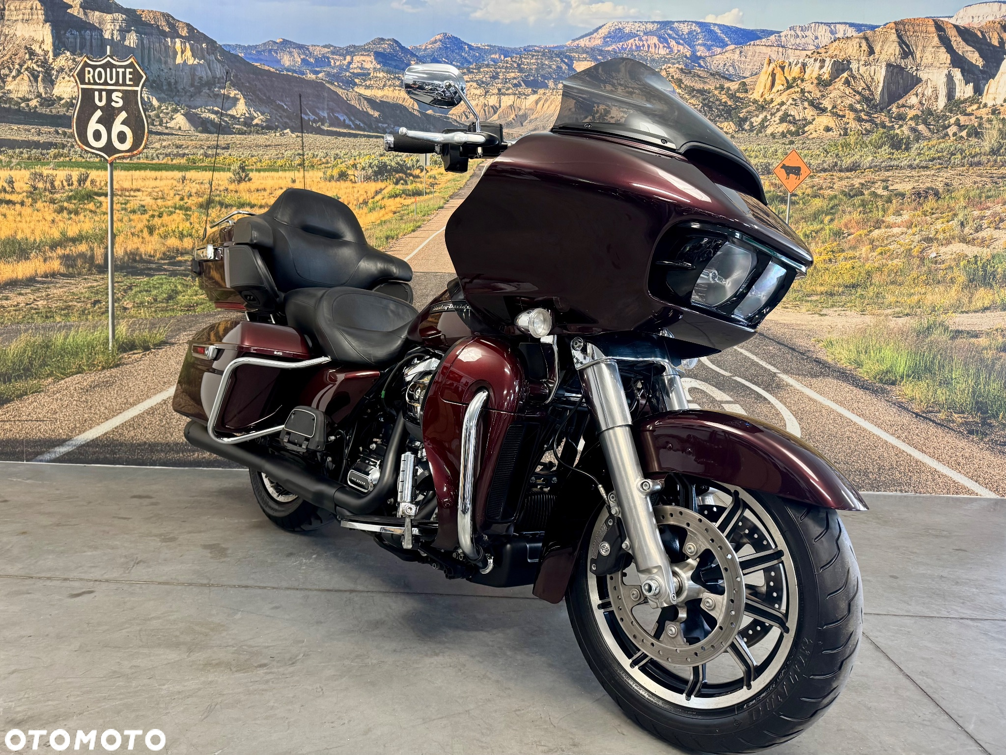Harley-Davidson Touring Road Glide - 2