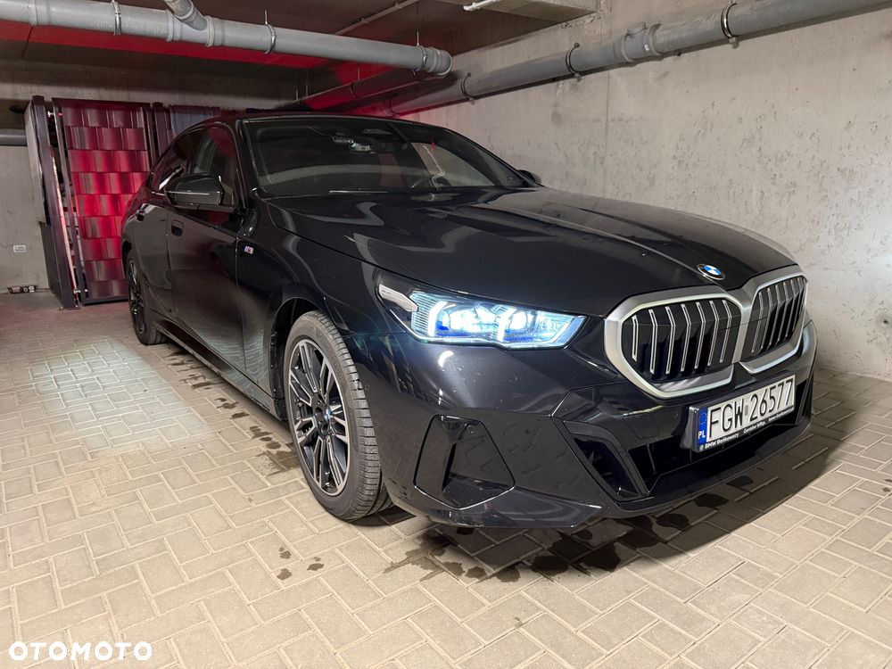 BMW Seria 5 520d xDrive mHEV M Sport - 16